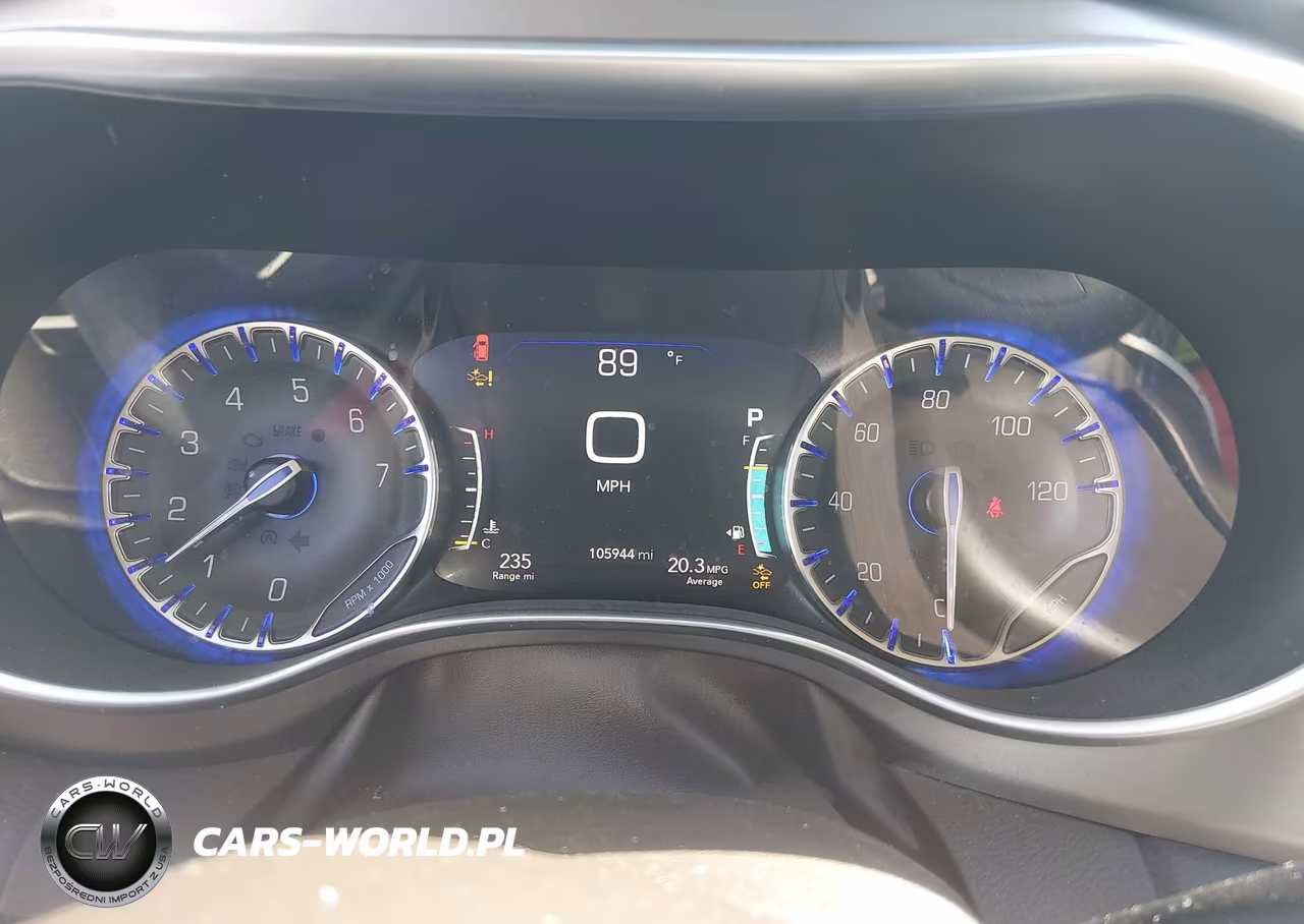 2018 Chrysler Pacifica Touring L Plus VIN:2C4RC1EG1JR317478 - 7