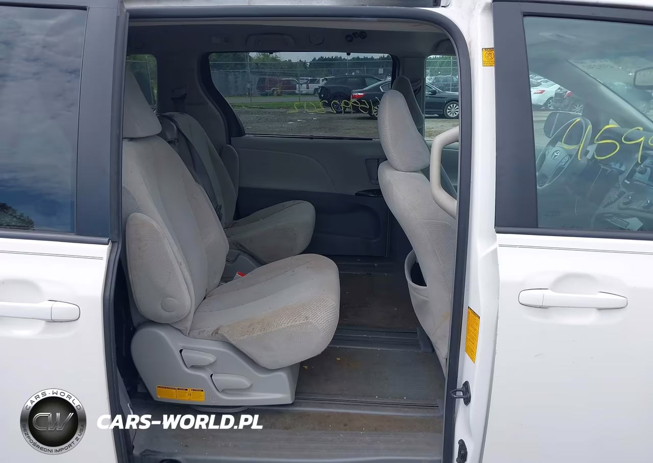 2011 Toyota Sienna Le V6 VIN:5TDKK3DC5BS142417 - 8