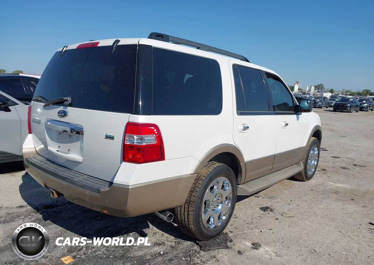 2014 Ford Expedition Xlt VIN:1FMJU1H54EEF06807 - 4