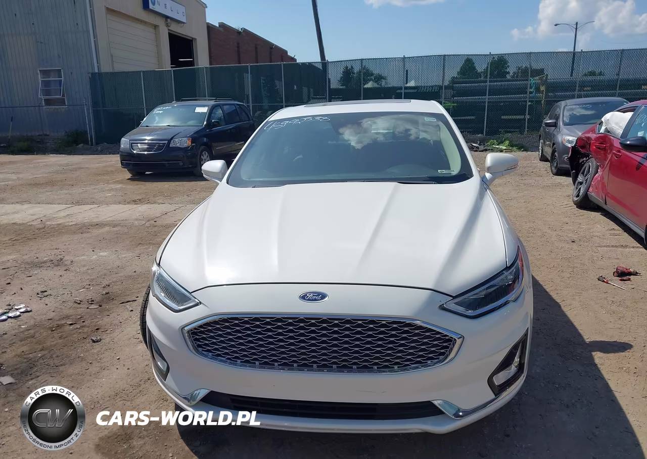 2020 Ford Fusion Hybrid Titanium VIN:3FA6P0RU4LR139747 - 12