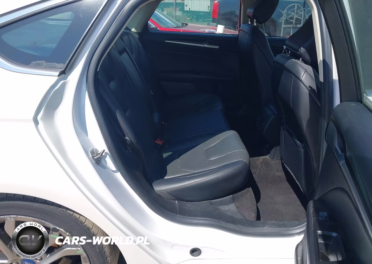 2020 Ford Fusion Hybrid Titanium VIN:3FA6P0RU4LR139747 - 8