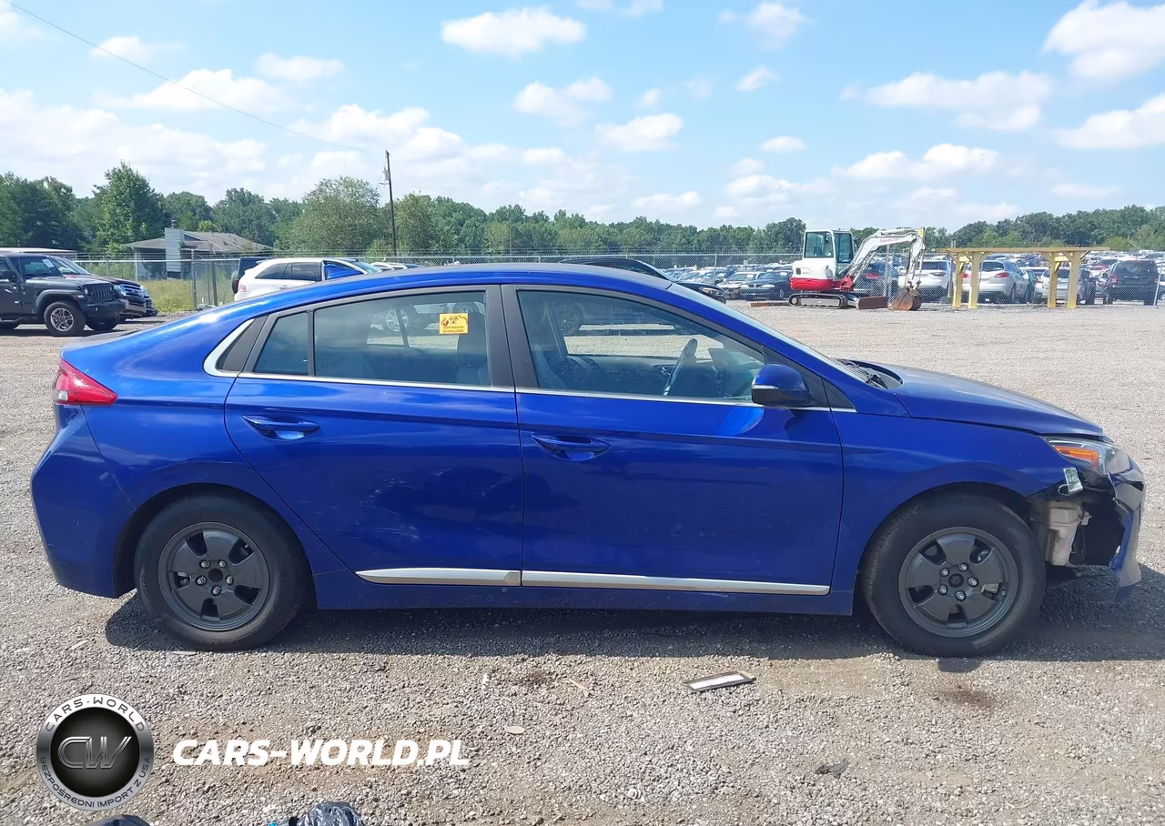 2022 Hyundai Ioniq Hybrid Se VIN:KMHC75LC7NU269734 - 13