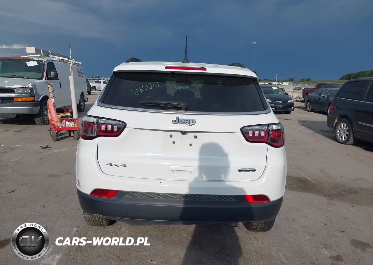 2025 Jeep Compass Latitude 4X4 VIN:3C4NJDBN9ST546790 - 16