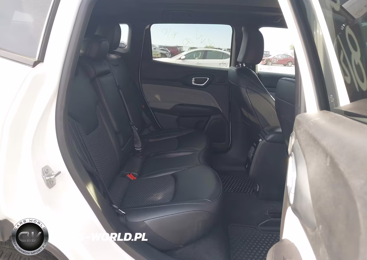 2025 Jeep Compass Latitude 4X4 VIN:3C4NJDBN9ST546790 - 8