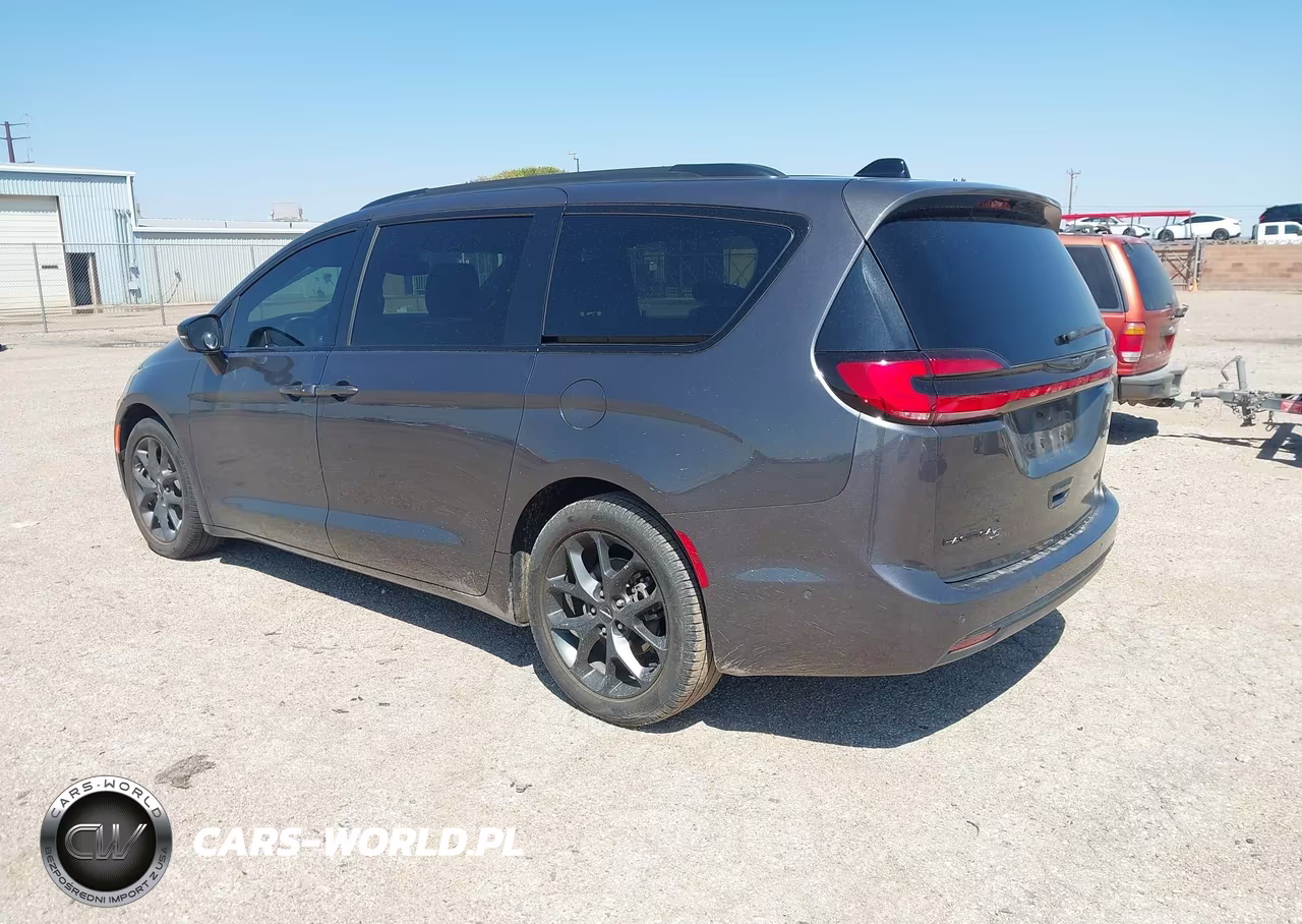2023 Chrysler Pacifica Limited VIN:2C4RC1GG6PR594889 - 3