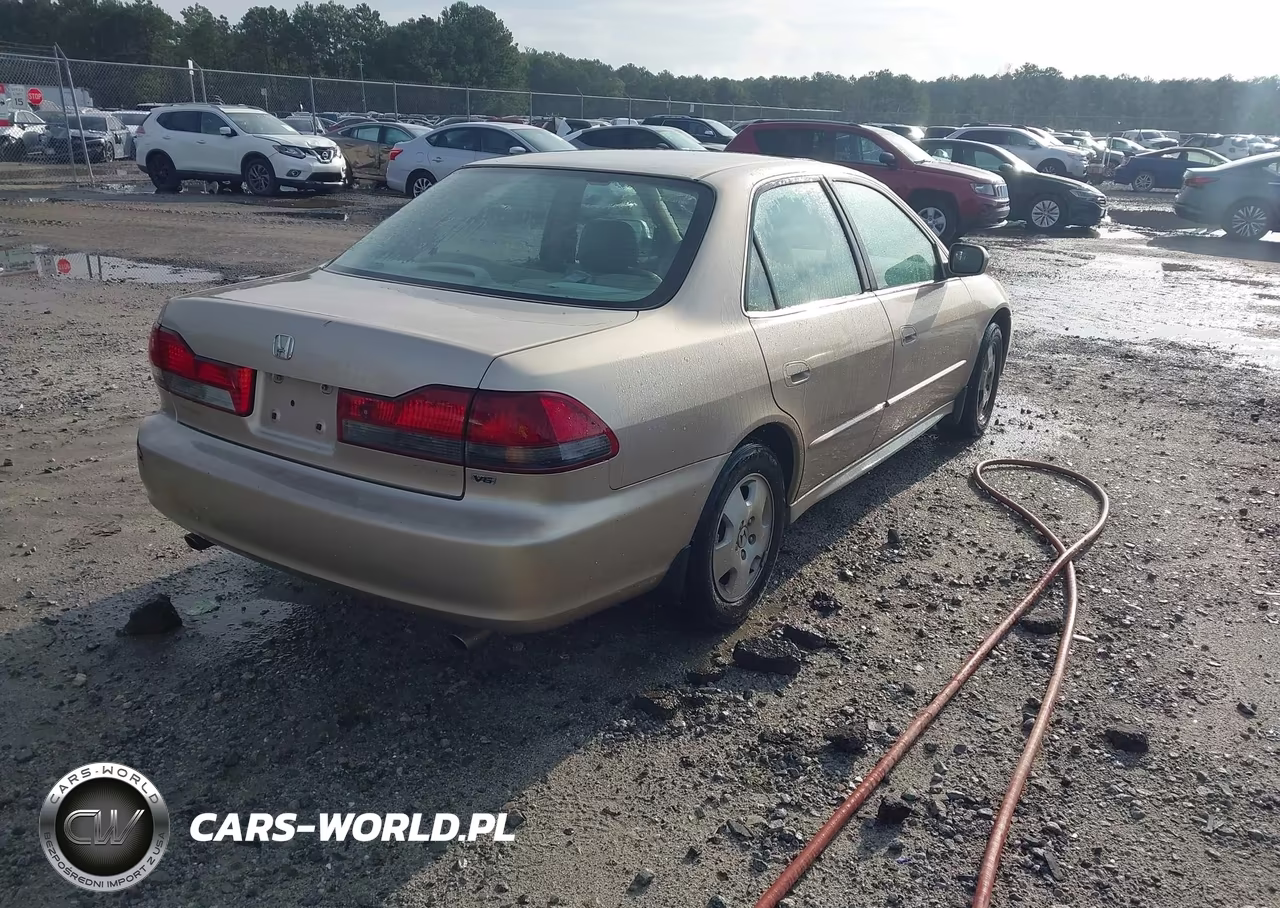 2001 Honda Accord 3.0 Ex VIN:1HGCG165X1A078025 - 4