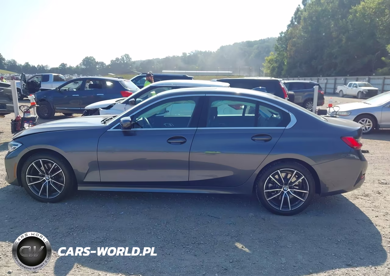 2020 BMW 330I xDrive VIN:3MW5R7J01L8B35658 - 14