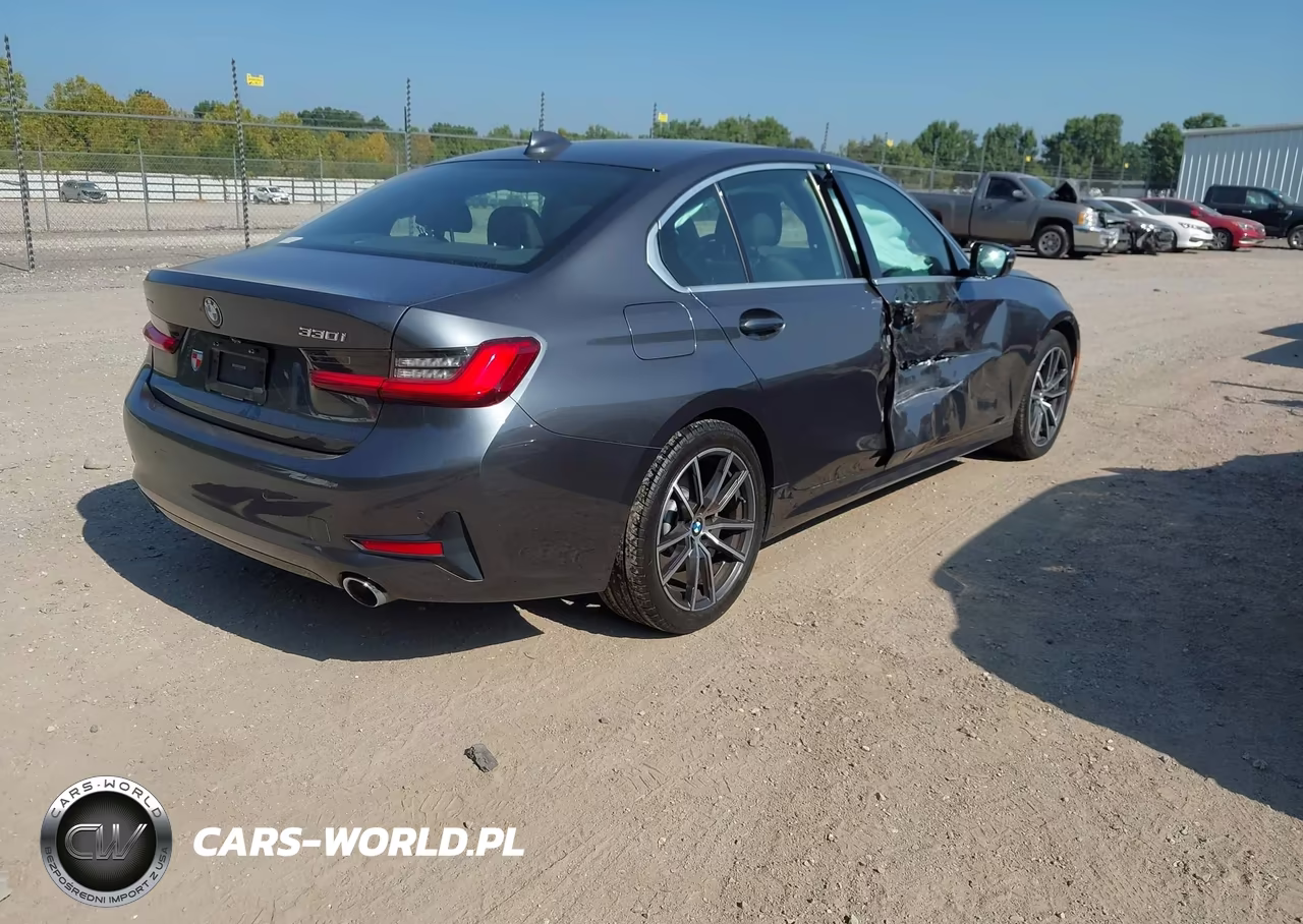 2020 BMW 330I xDrive VIN:3MW5R7J01L8B35658 - 4