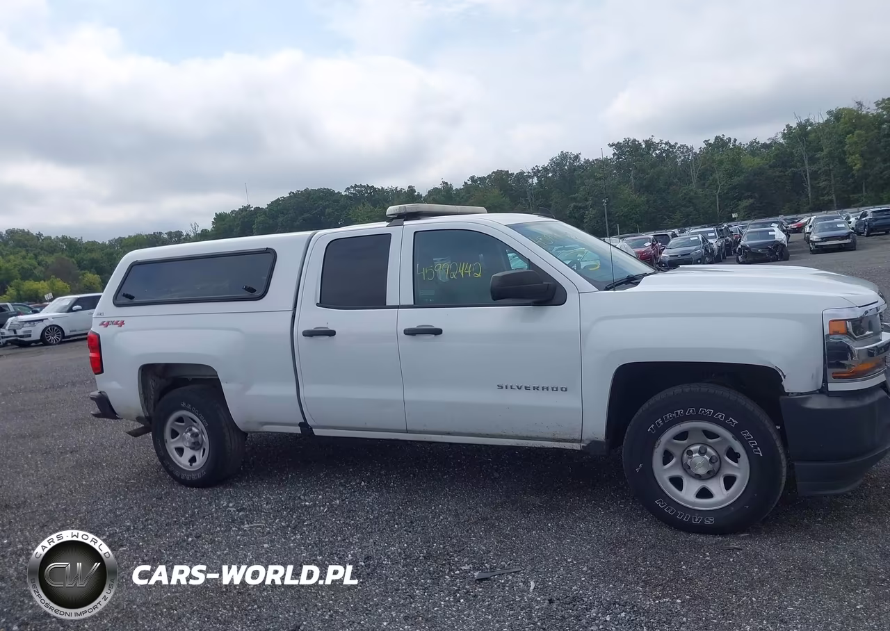 2018 Chevrolet Silverado 1500 Wt VIN:1GCVKNEH2JZ251272 - 13