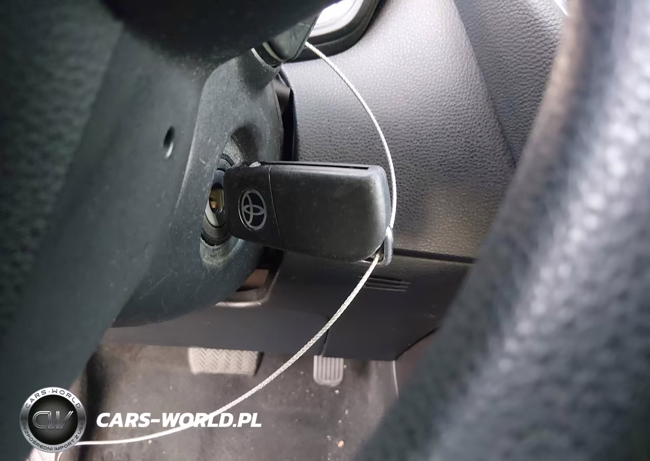 2020 Toyota Corolla Le VIN:5YFEPRAE0LP018220 - 11