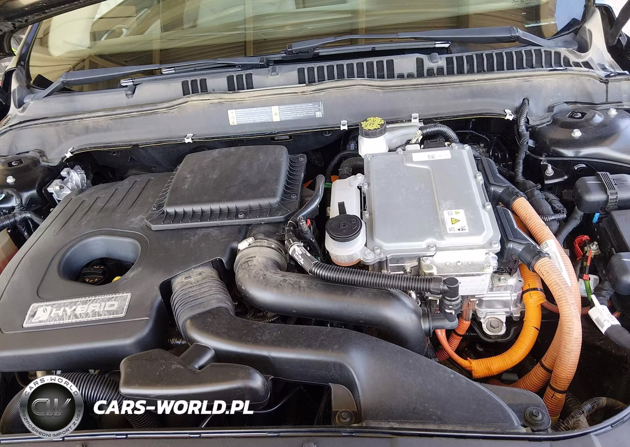 2018 Ford Fusion Hybrid S VIN:3FA6P0UU2JR209461 - 10