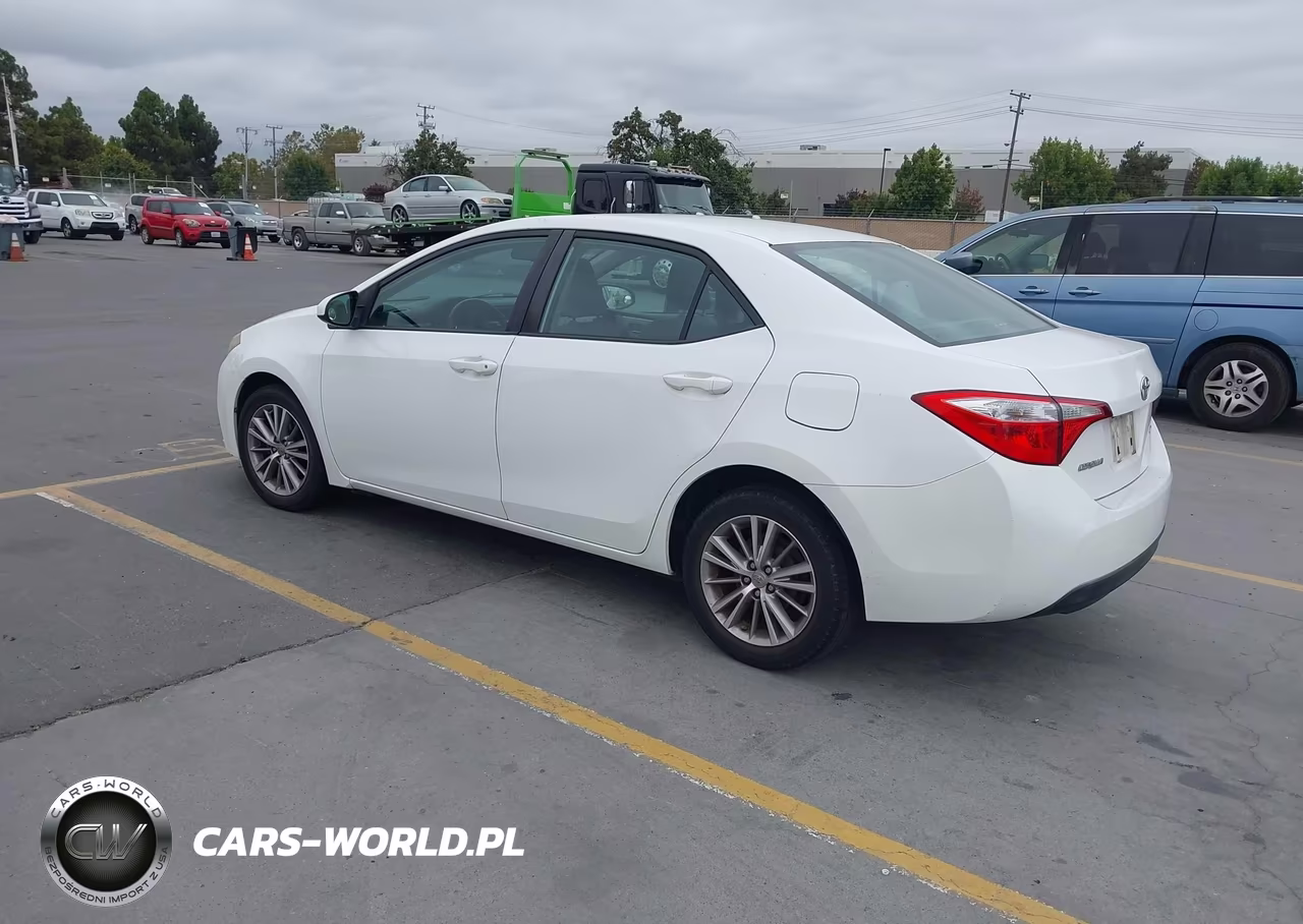 2014 Toyota Corolla Le Plus VIN:5YFBURHE3EP046291 - 3