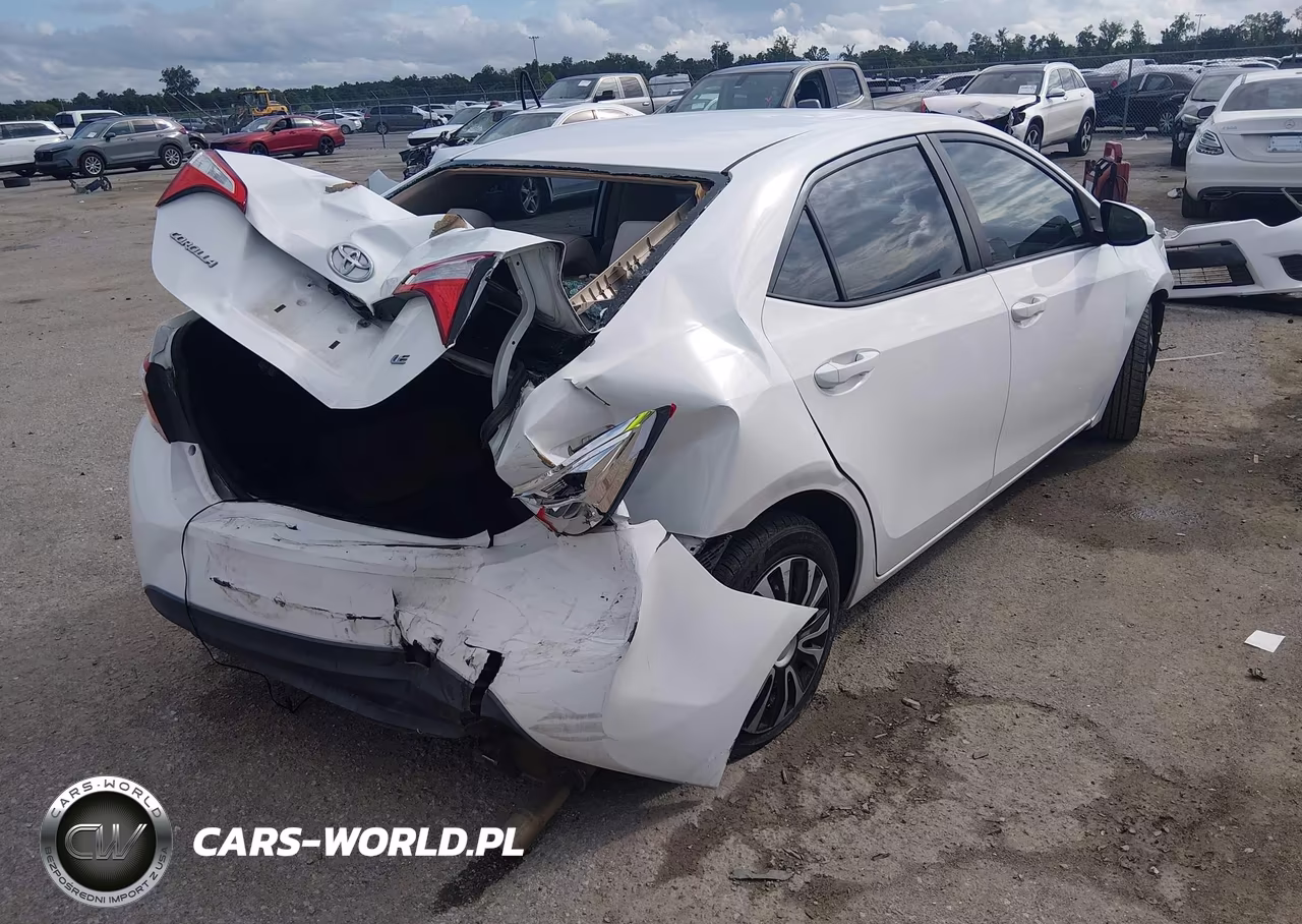 2016 Toyota Corolla Le VIN:2T1BURHE5GC481817 - 4