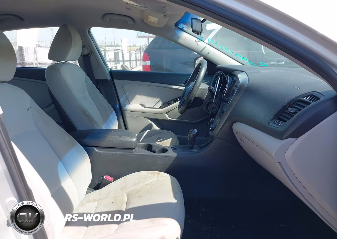 2012 Kia Optima Lx VIN:5XXGM4A78CG019307 - 5