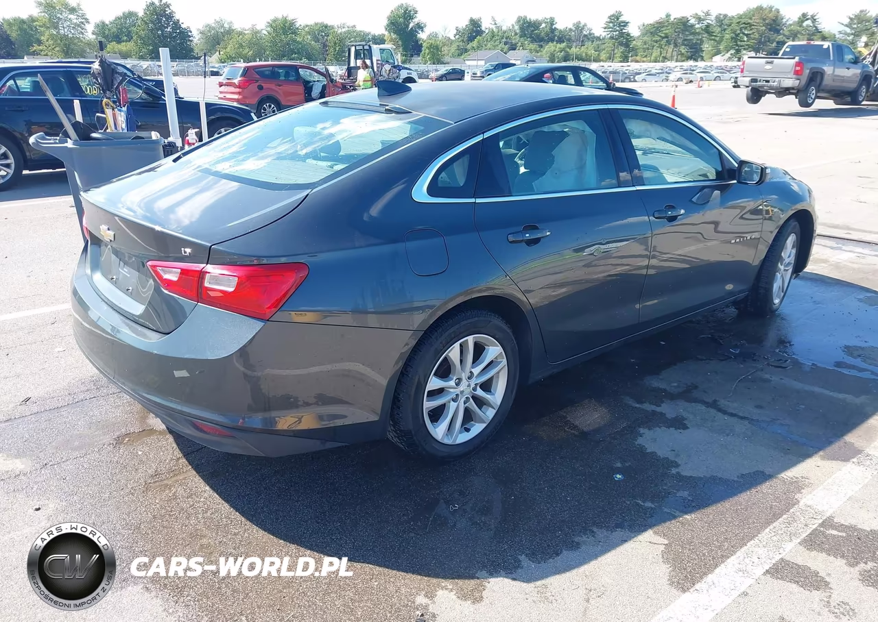 2016 Chevrolet Malibu 1Lt VIN:1G1ZE5ST0GF303325 - 4