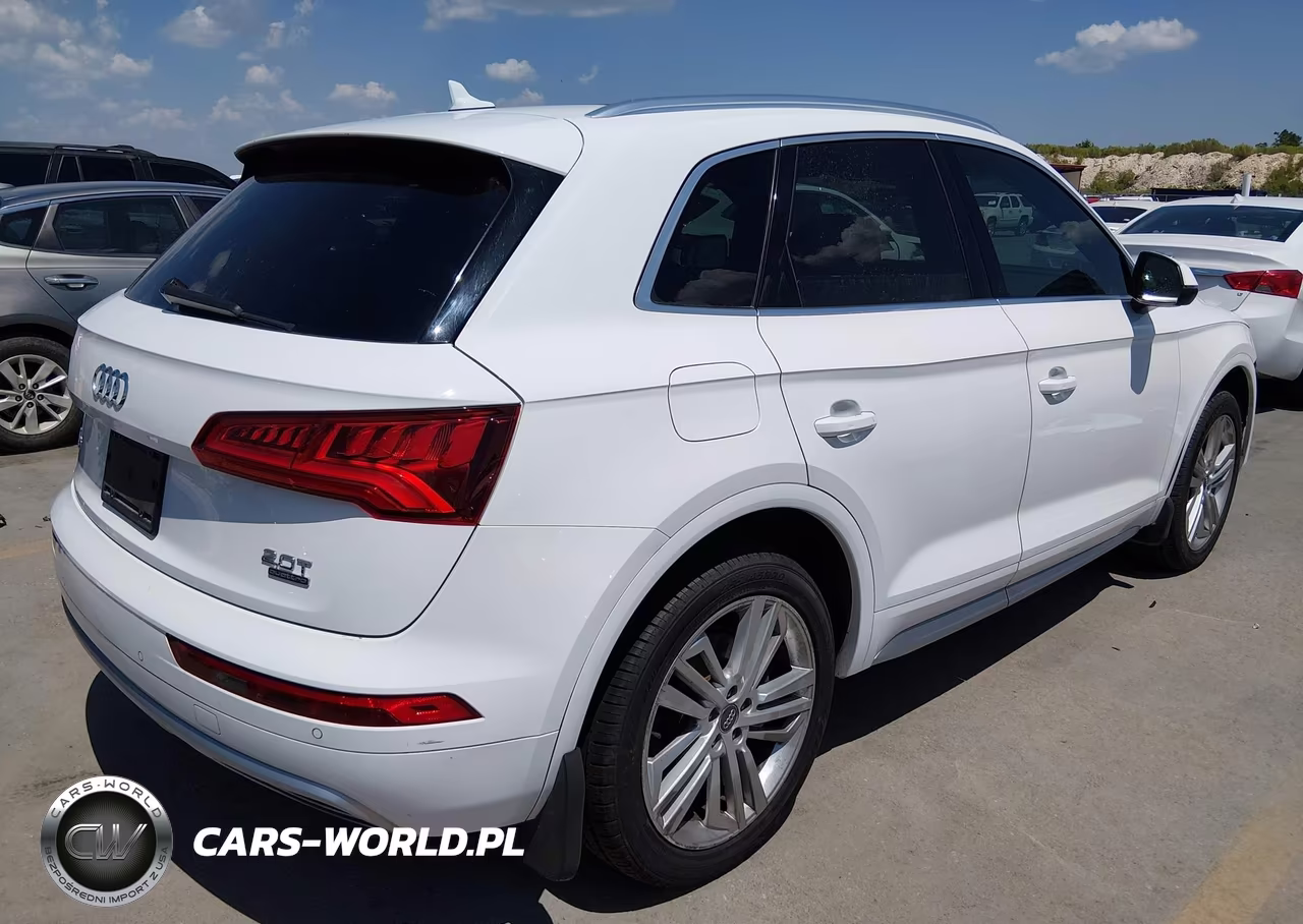 2018 Audi Q5 2.0T Premium-2.0T Tech Premium VIN:WA1BNAFY2J2139656 - 4