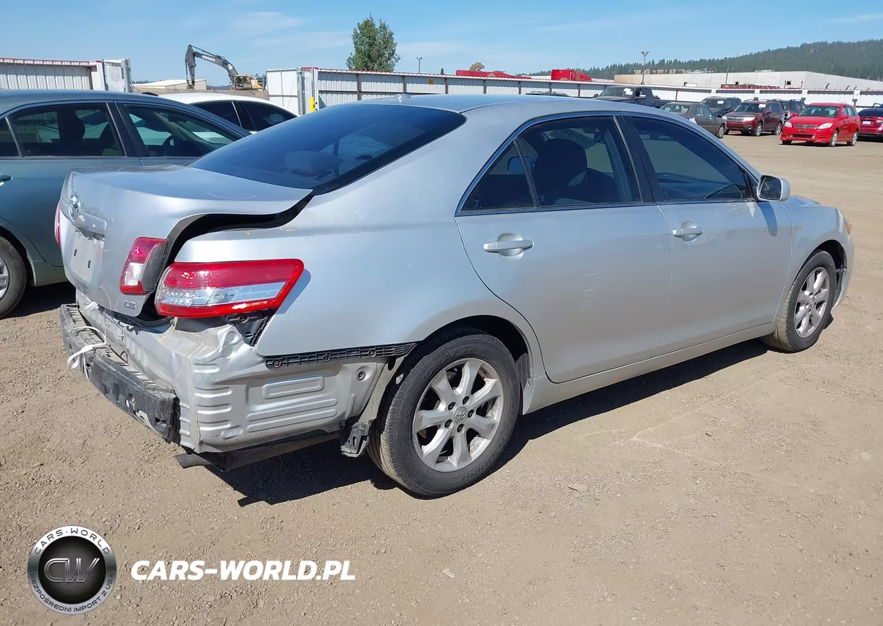 2011 Toyota Camry Le VIN:4T1BF3EK7BU149693 - 4