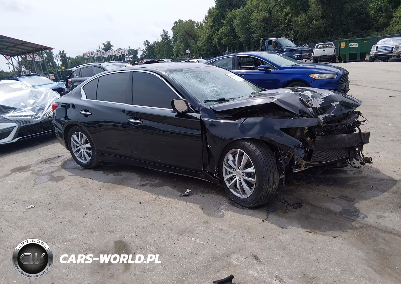 2015 Infiniti Q50 – zdjęcie 1 z 13