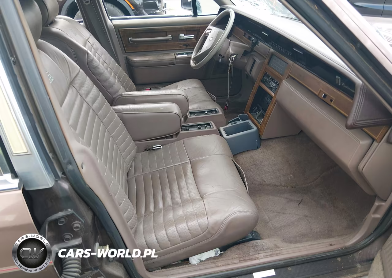 1987 Lincoln Continental Givenchy VIN:1LNBM98F4HY632583 - 5