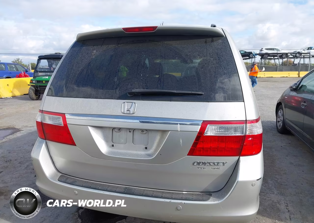 2005 Honda Odyssey Touring VIN:5FNRL38895B008343 - 16
