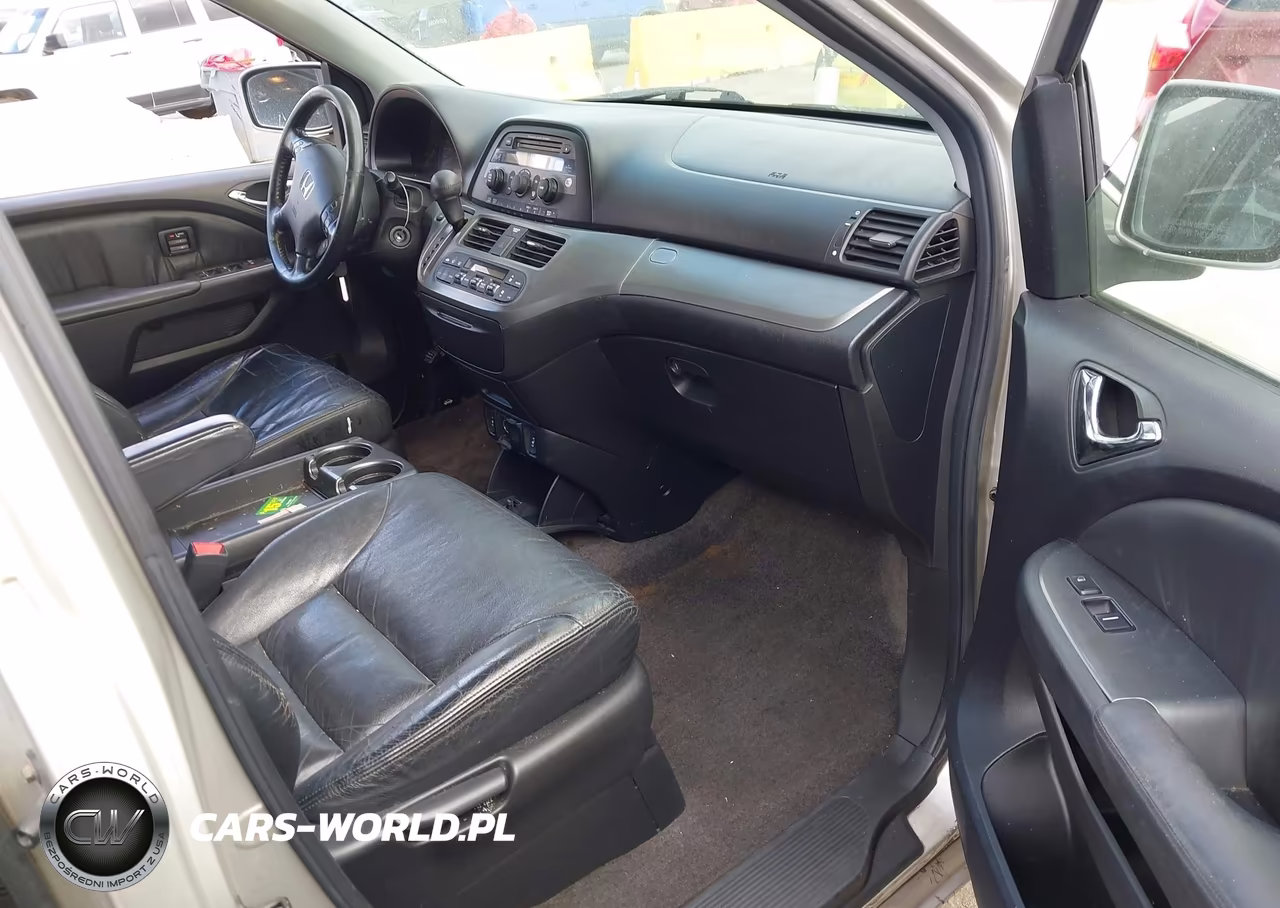 2005 Honda Odyssey Touring VIN:5FNRL38895B008343 - 5