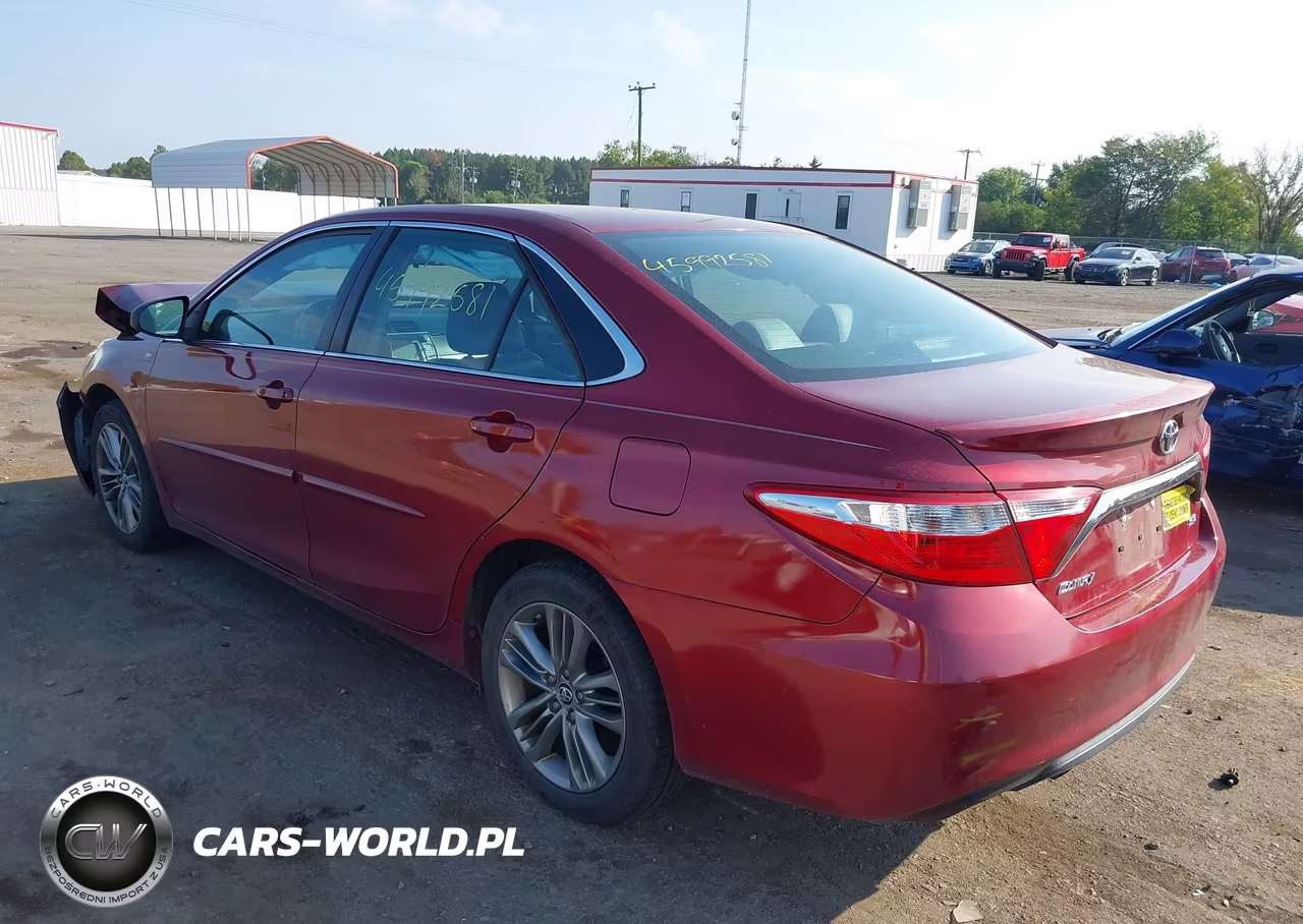 2015 Toyota Camry Se VIN:4T1BF1FK0FU924893 - 3