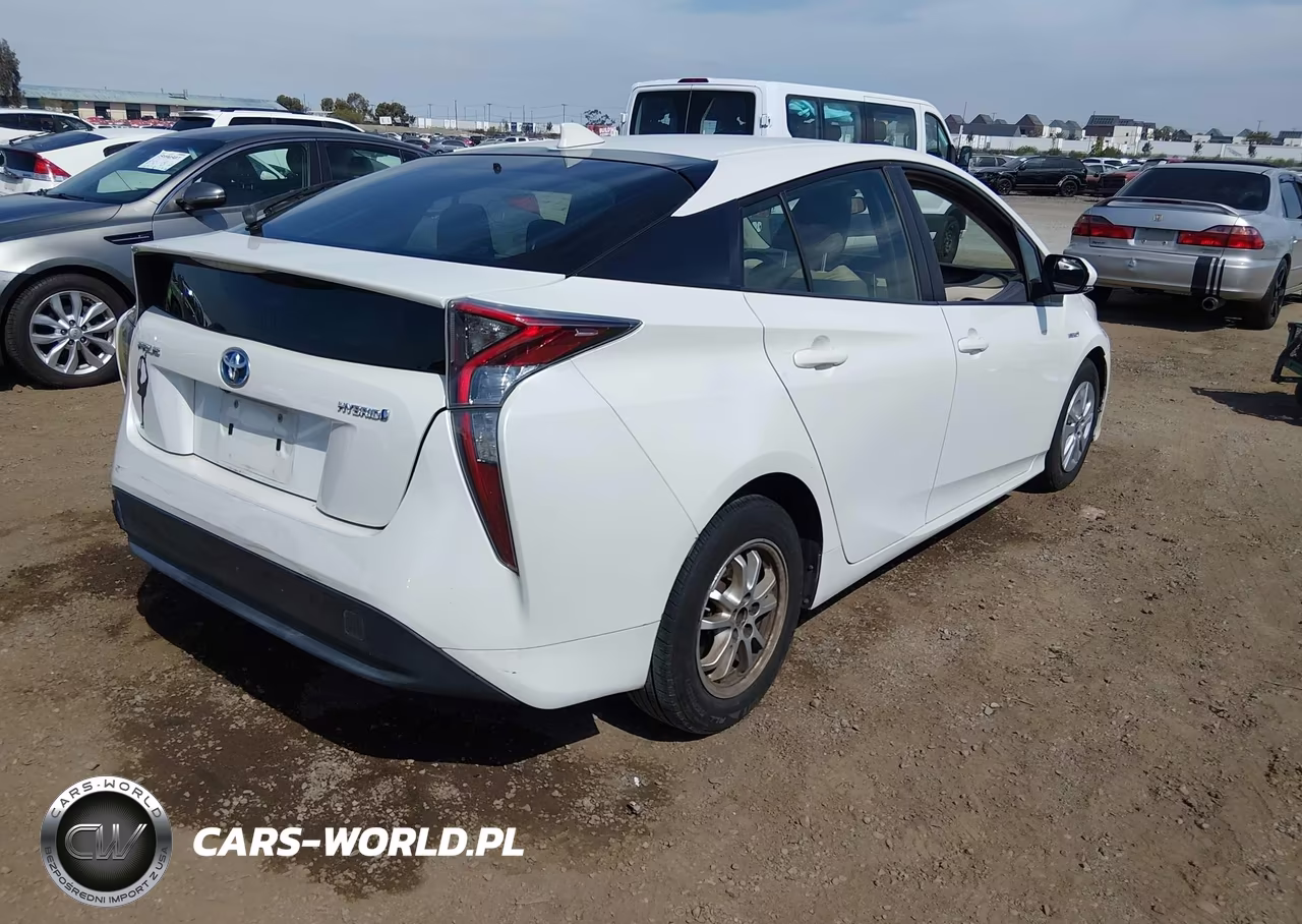 2016 Toyota Prius Two VIN:JTDKBRFU5G3000568 - 4