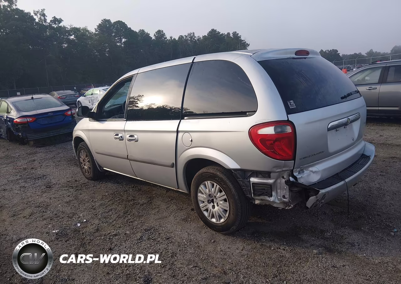 2006 Chrysler Town & Country VIN:1A4GP45R76B745991 - 3