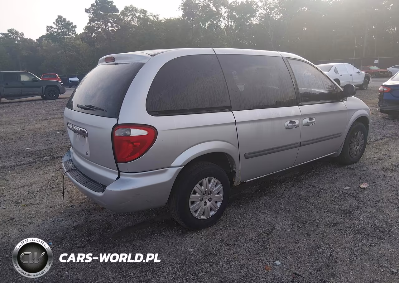 2006 Chrysler Town & Country VIN:1A4GP45R76B745991 - 4