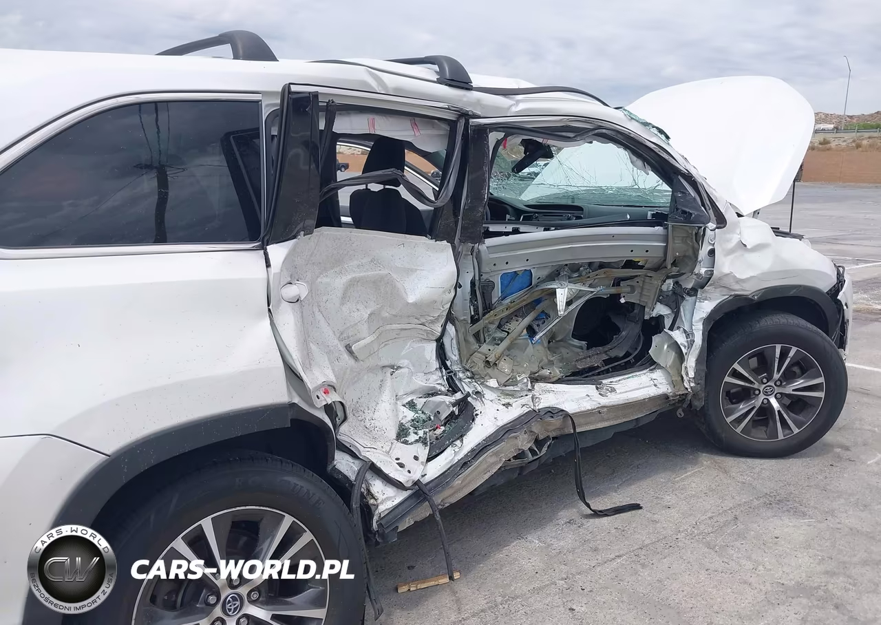 2019 Toyota Highlander Le VIN:5TDZZRFH9KS290527 - 6