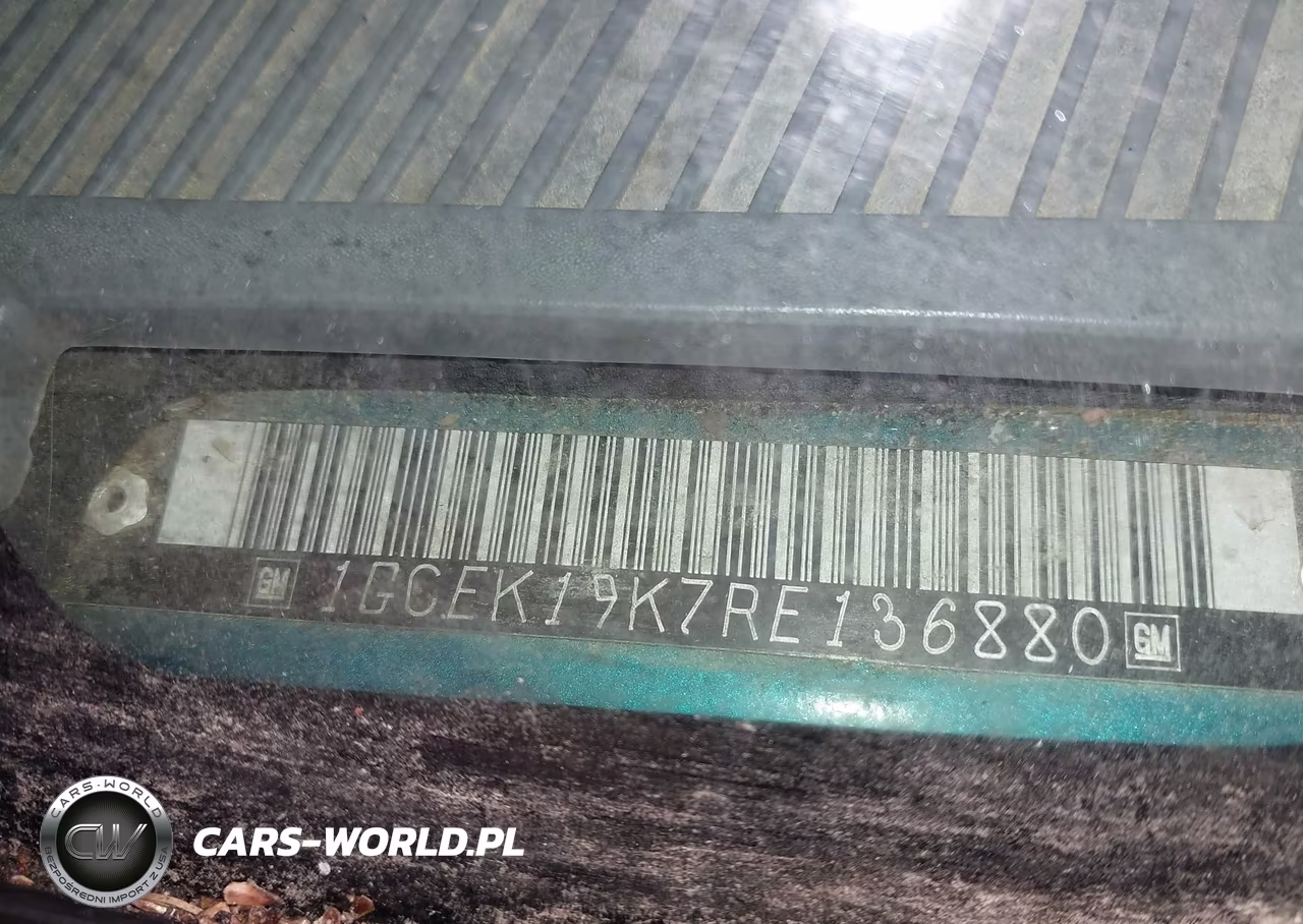 1994 Chevrolet Gmt-400 K1500 VIN:1GCEK19K7RE136880 - 9