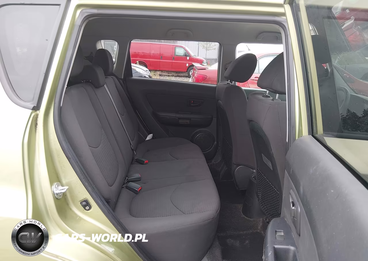 2013 Kia Soul VIN:KNDJT2A57D7600674 - 19