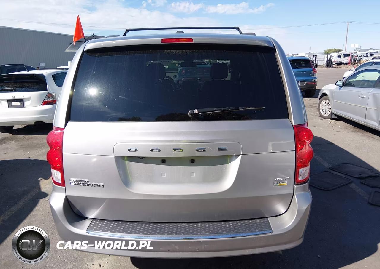 2018 Dodge Grand Caravan Gt VIN:2C4RDGEG4JR298893 - 17