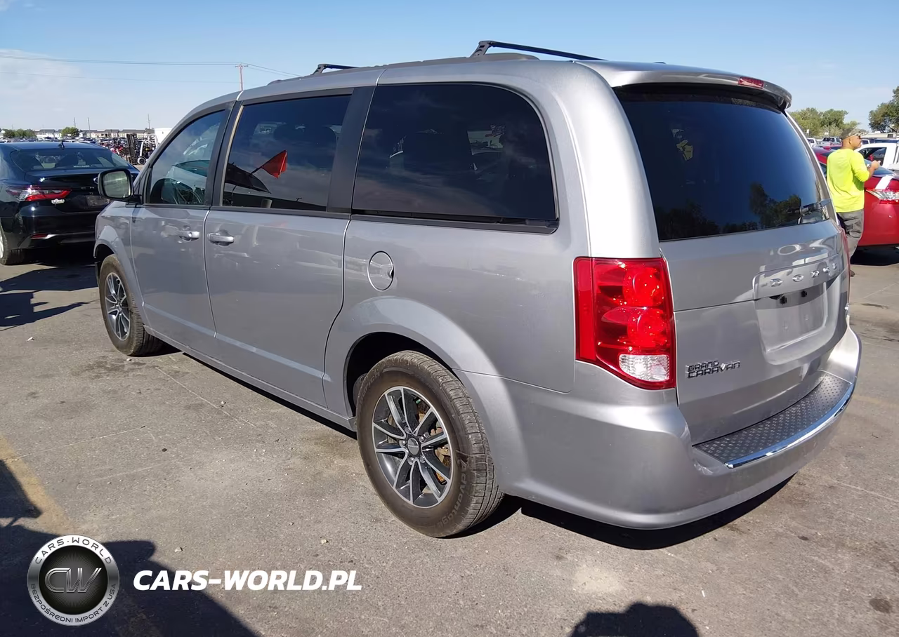 2018 Dodge Grand Caravan Gt VIN:2C4RDGEG4JR298893 - 3