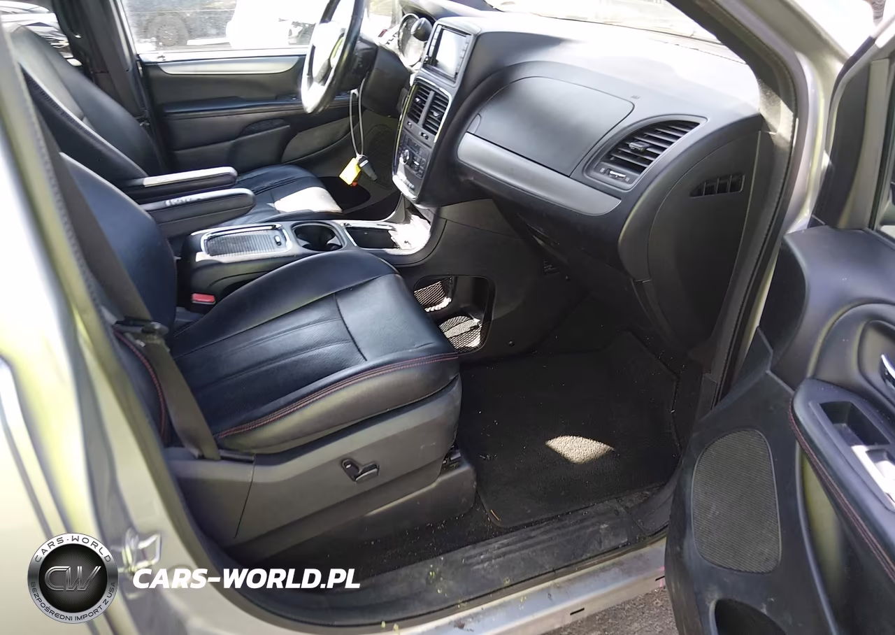 2018 Dodge Grand Caravan Gt VIN:2C4RDGEG4JR298893 - 5
