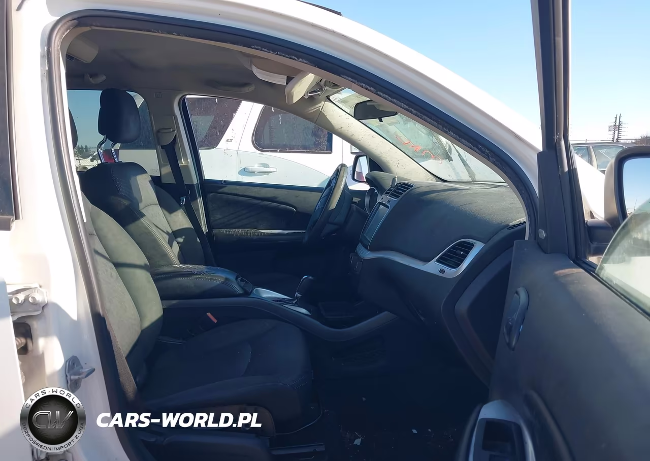 2011 Dodge Journey Mainstreet VIN:3D4PG1FG5BT500586 - 5