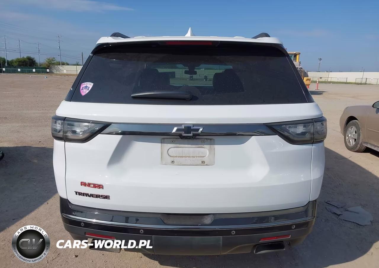 2018 Chevrolet Traverse Premier VIN:1GNERKKWXJJ238823 - 17