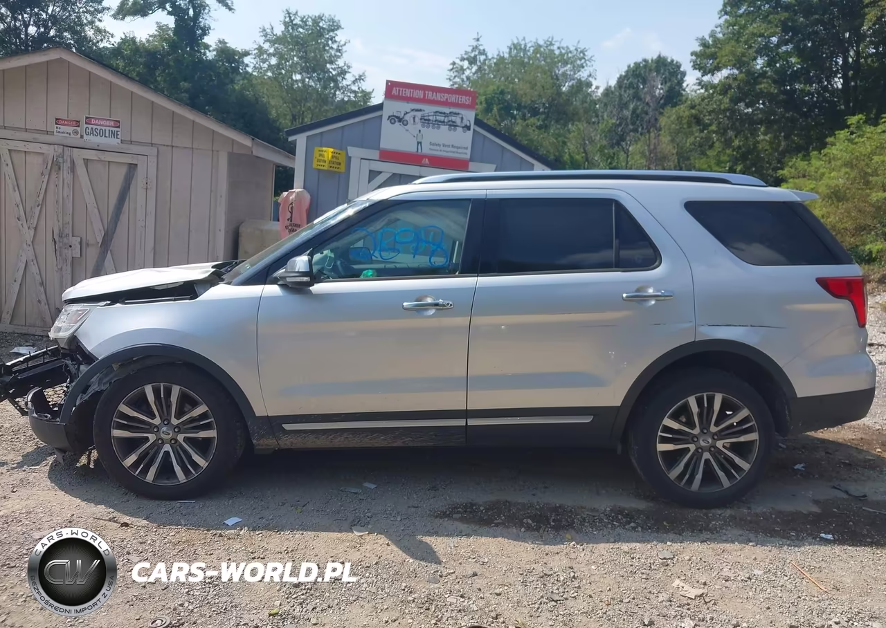 2016 Ford Explorer Platinum VIN:1FM5K8HT8GGA69609 - 14