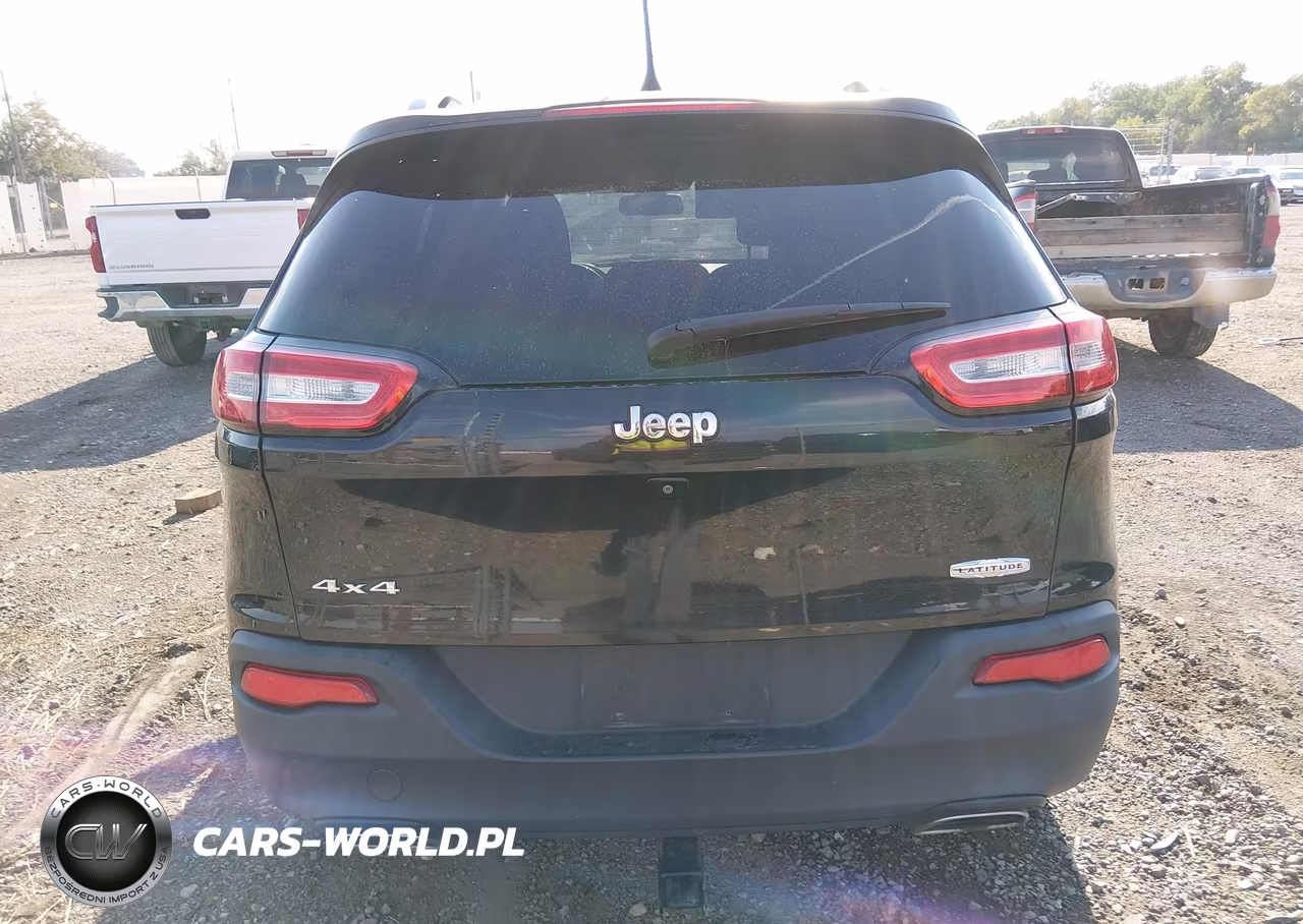 2016 Jeep Cherokee Latitude VIN:1C4PJMCS7GW244218 - 16