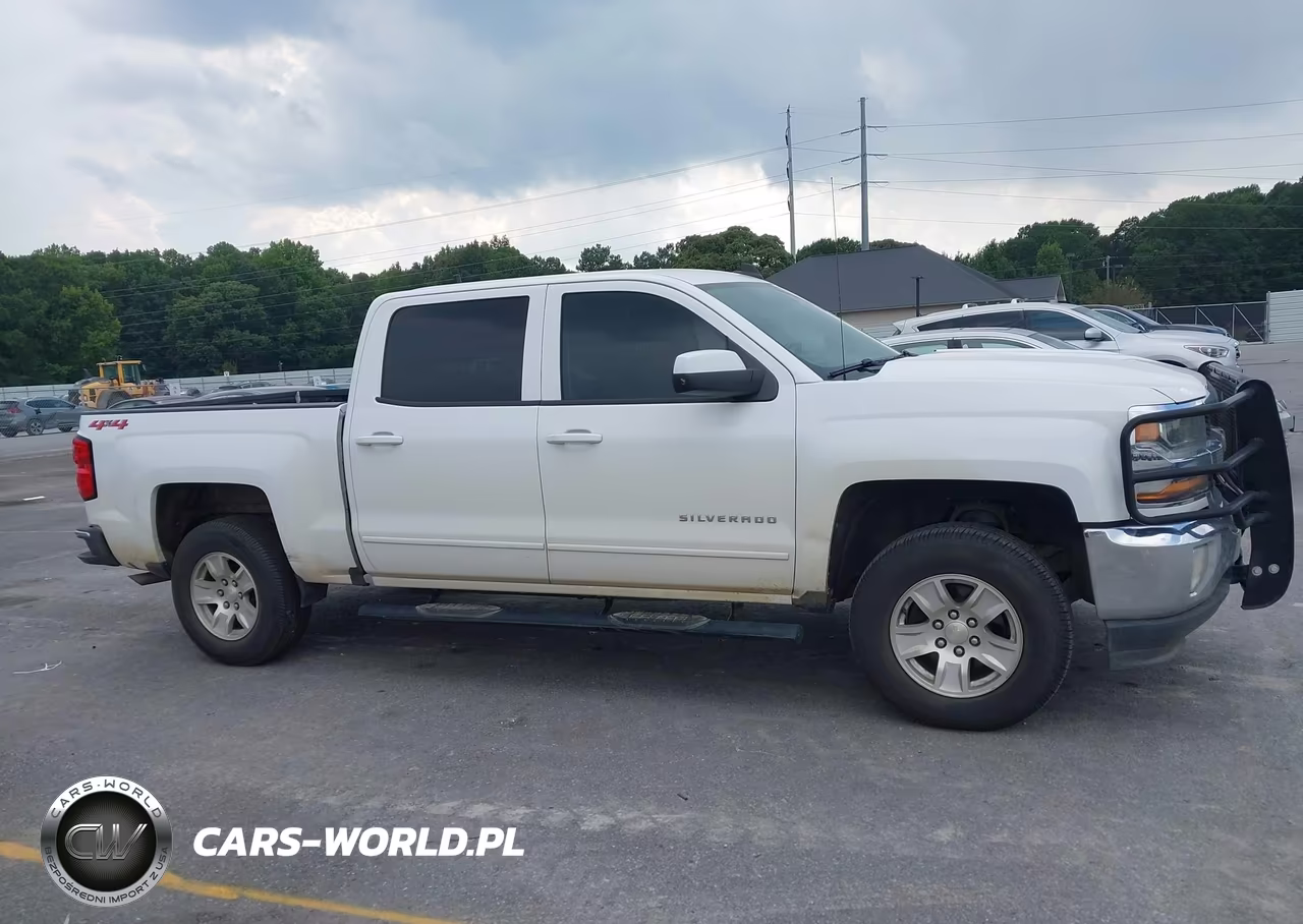 2018 Chevrolet Silverado 1500 1Lt VIN:3GCUKREC2JG400397 - 13