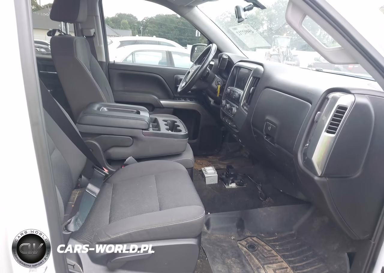 2018 Chevrolet Silverado 1500 1Lt VIN:3GCUKREC2JG400397 - 5
