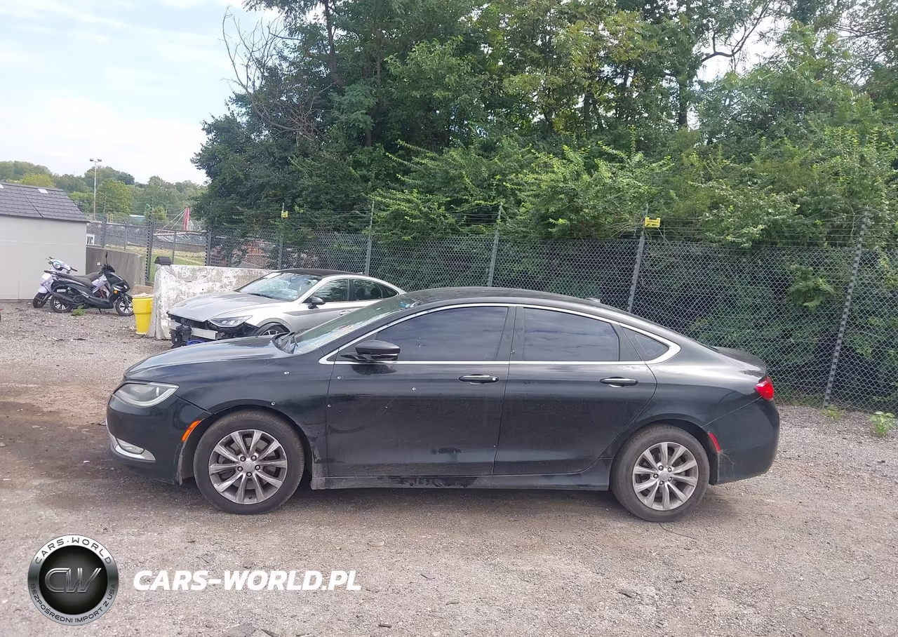 2015 Chrysler 200 C VIN:1C3CCCCG1FN510310 - 14