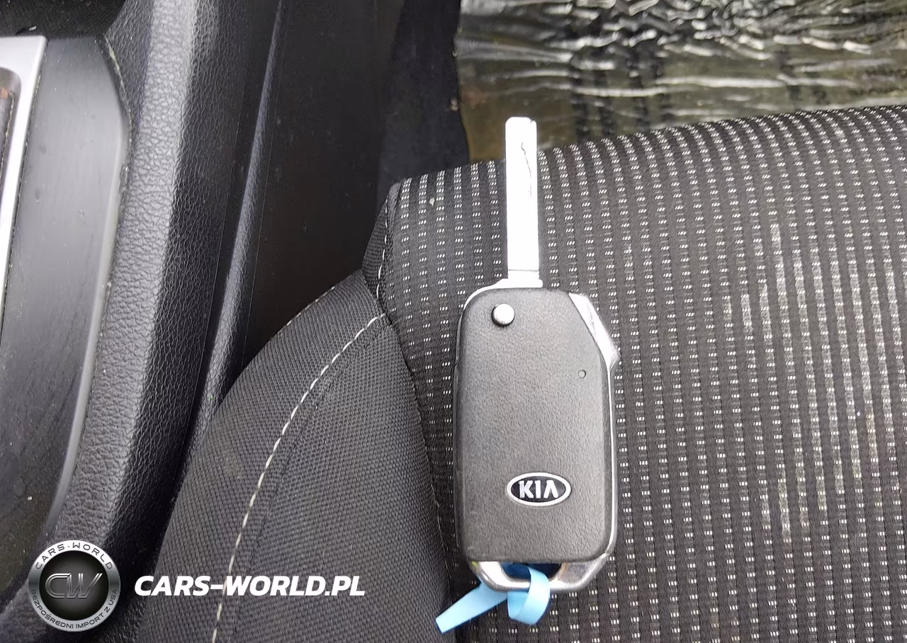 2019 Kia Forte Lxs VIN:3KPF24AD1KE035718 - 11