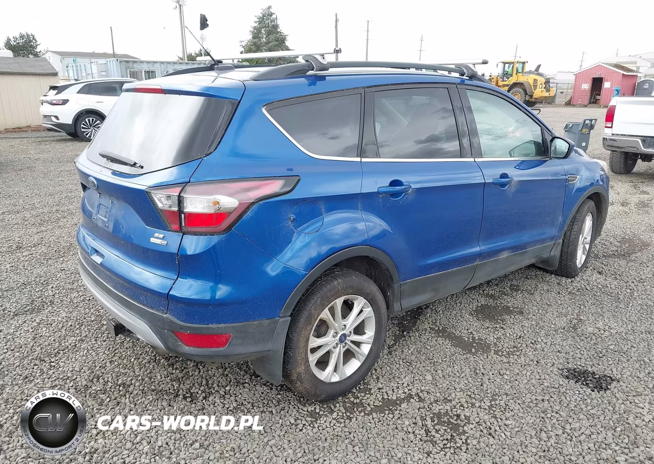 2018 Ford Escape Se VIN:1FMCU9GD4JUB76599 - 4