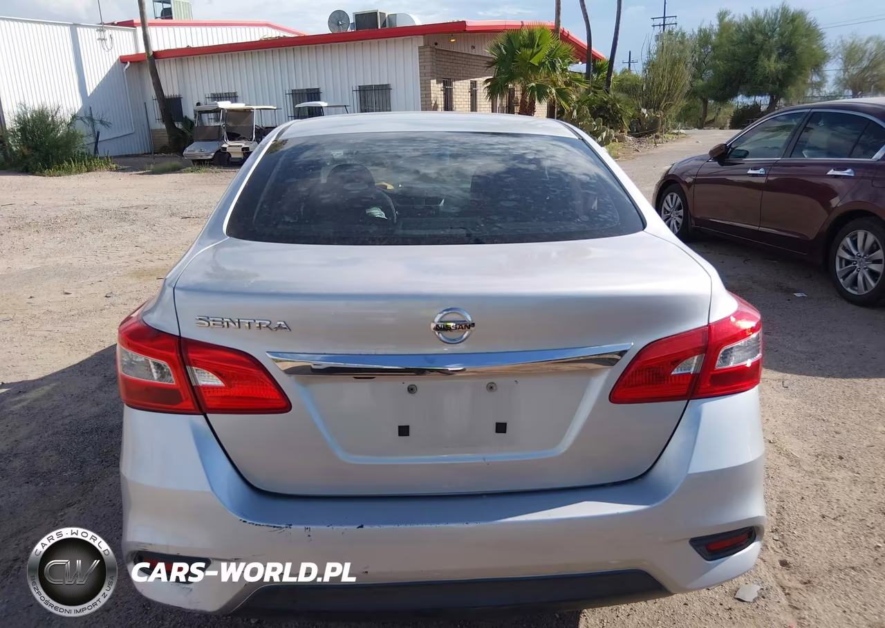 2018 Nissan Sentra S VIN:3N1AB7AP9JY229502 - 17