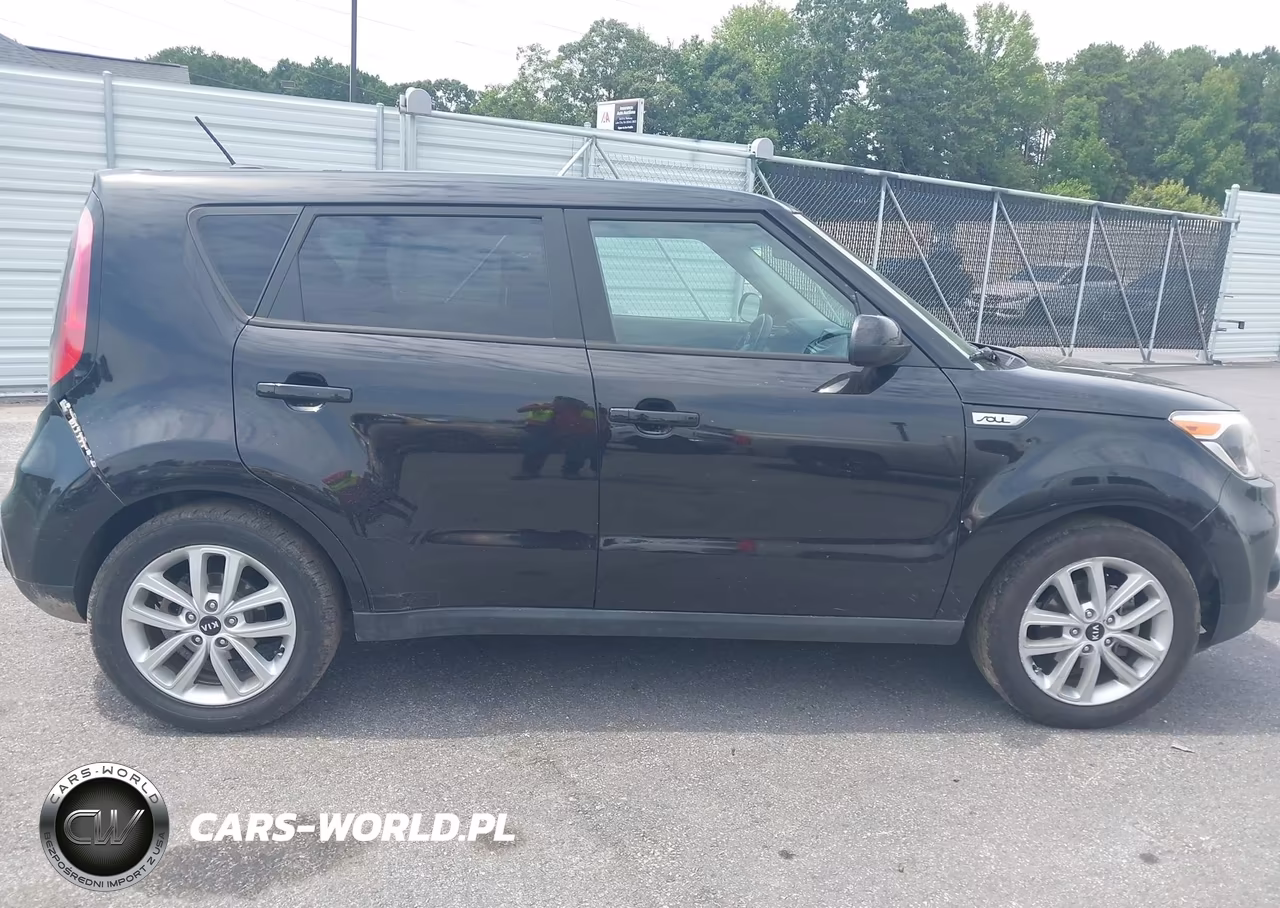2017 Kia Soul + VIN:KNDJP3A55H7415832 - 13
