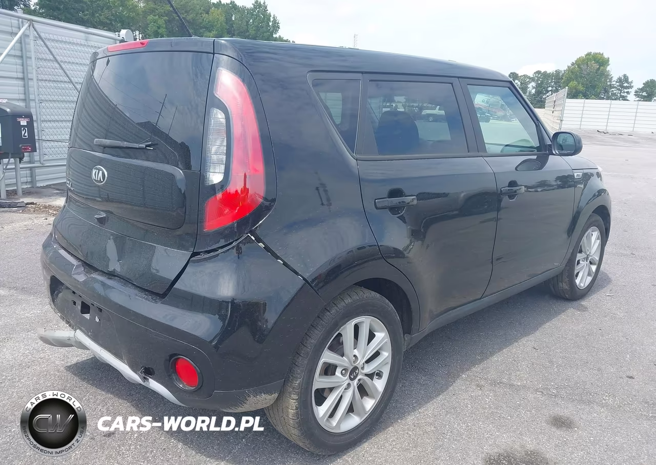 2017 Kia Soul + VIN:KNDJP3A55H7415832 - 4