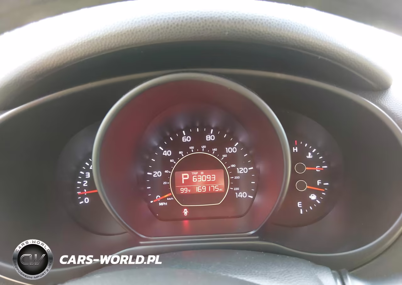 2017 Kia Soul + VIN:KNDJP3A55H7415832 - 7
