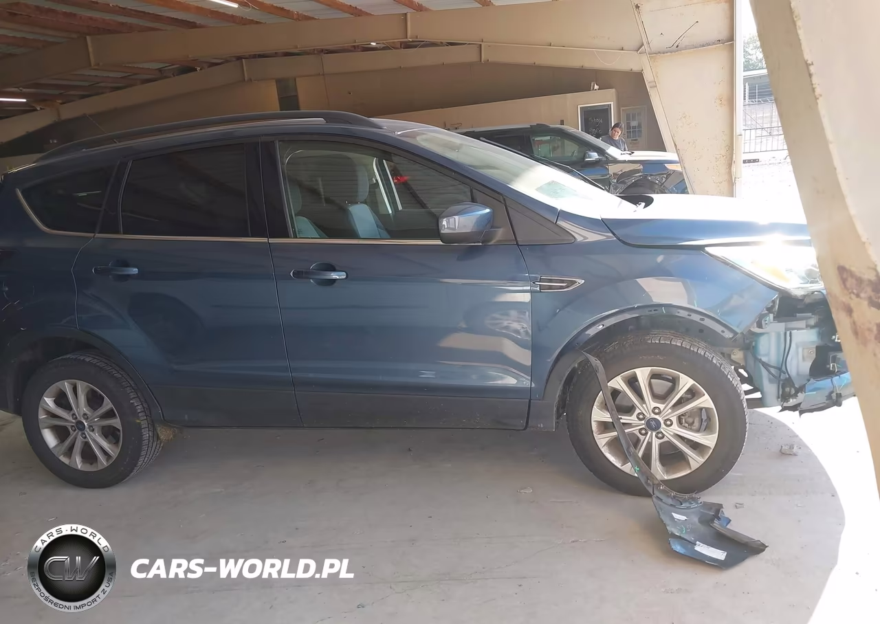 2018 Ford Escape Se VIN:1FMCU9GD0JUB35757 - 13