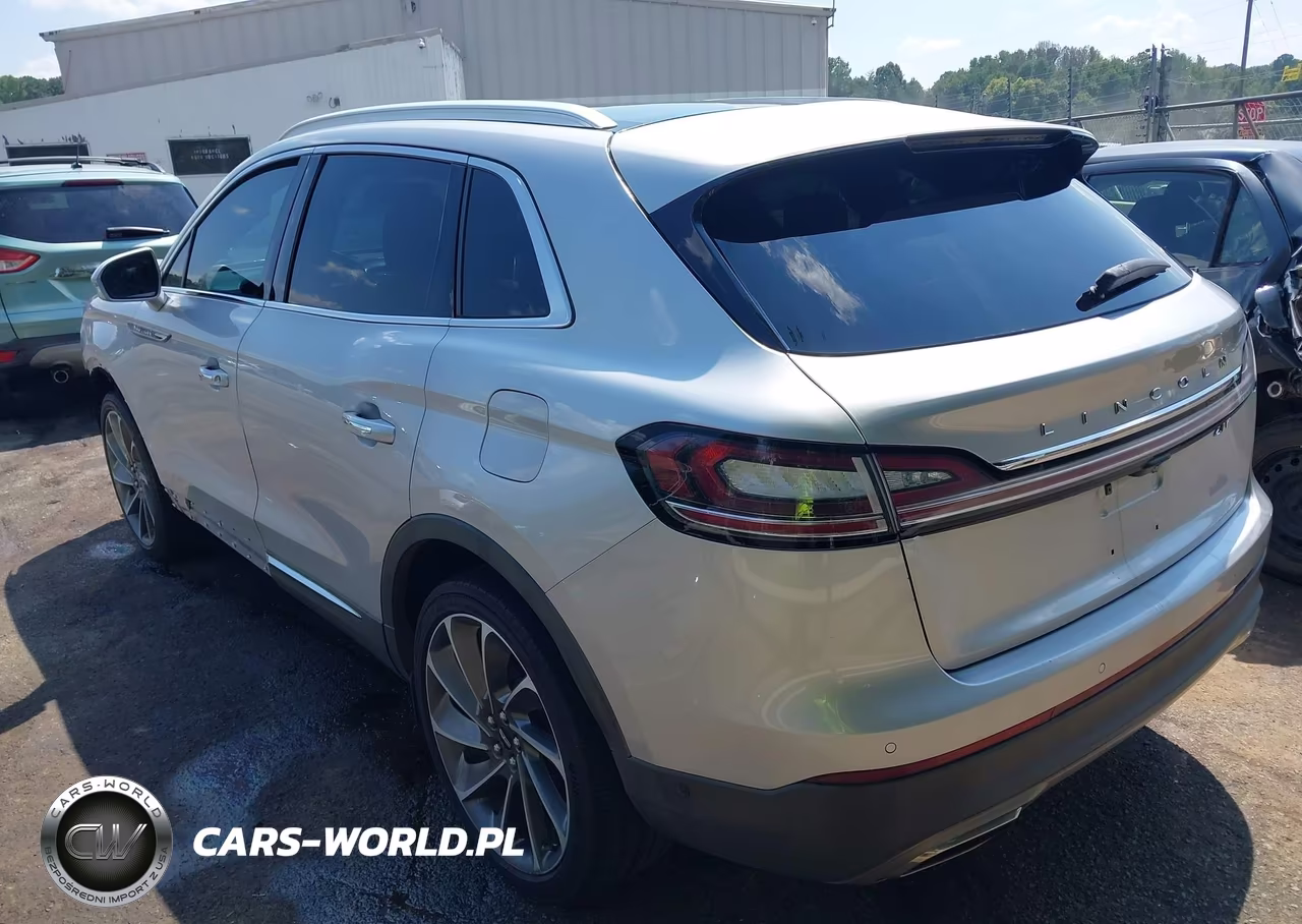 2019 Lincoln Nautilus Reserve VIN:2LMPJ6LP0KBL18189 - 3
